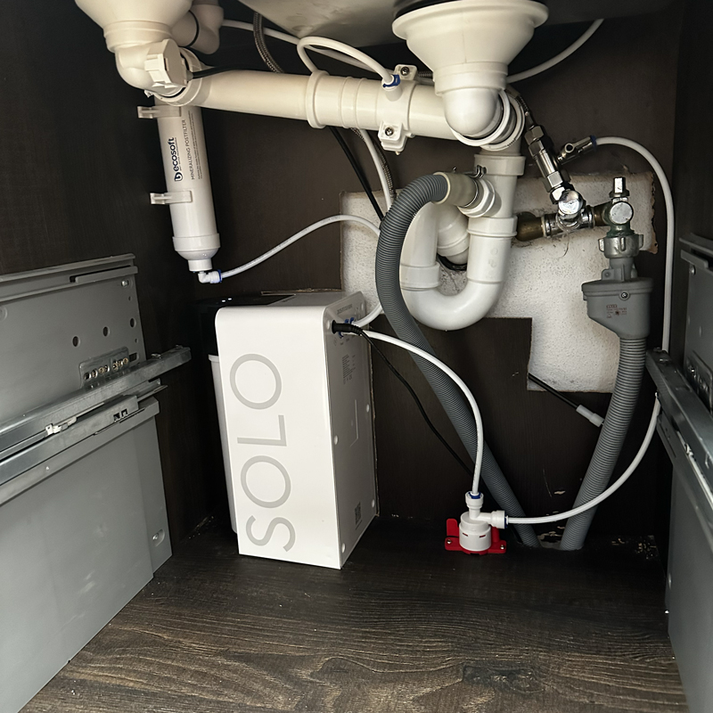 Reverzna_osmoza_komarno4